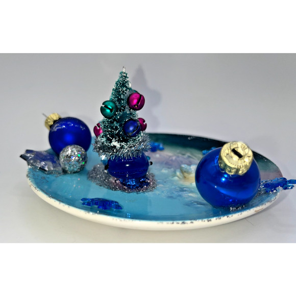 Vintage Mini Hand Blown Glass Blue Christmas Whale "Swimming in Snowflakes"OOAK - Picture 9 of 16